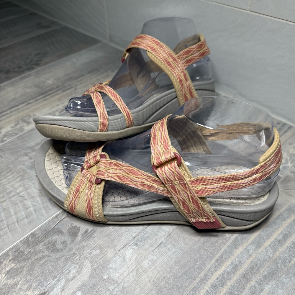 BareTraps EXCELLENT CONDITION Stylish Women's Sandals - Orange and Tan W Size 8